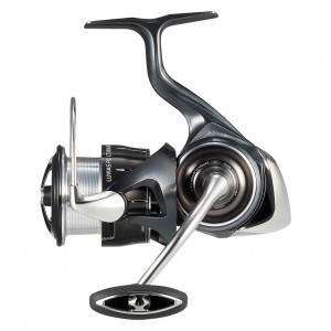 ダイワ 24 ルビアス PC LT3000-XH (Daiwa スピニングリール 釣り)